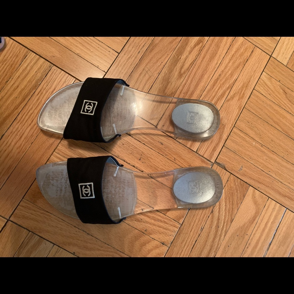 Chanel Logo slides